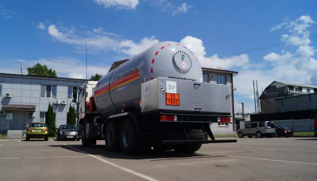 Газовоз 9117-3223 на базе автомобиля FAW